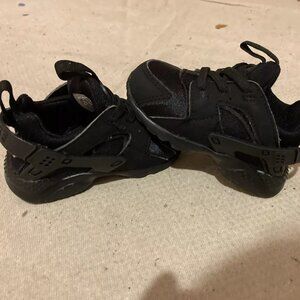 Nike Huarache Run 2.0 TD 'Black Anthracite' SIZE 5C FV5604-001 RARE $2200 Value